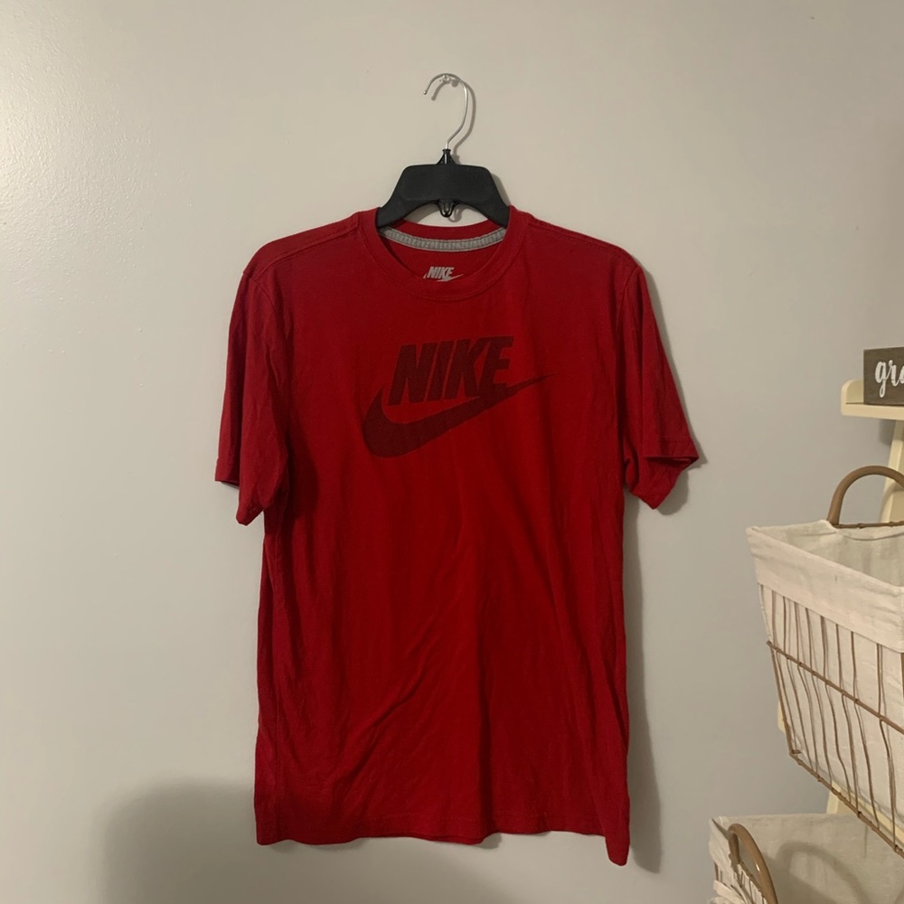 Nike t-shirt